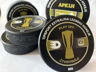Dynamo Pardubice  vs Mountfield HK play-off game issued puck - QF