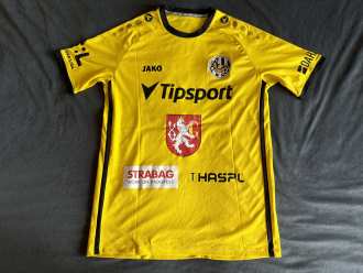 Martin Hlaváč #24 FC Hradec Králové 2023/24 yellow/away used shirt