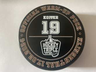Energie Karlovy Vary Outdoor Triple warm-up used puck (F. Koffer)