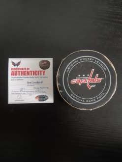 ALEX OVECHKIN game used assist puck, Washington Capitals 2017-18 (PHOTOMATCHED)
